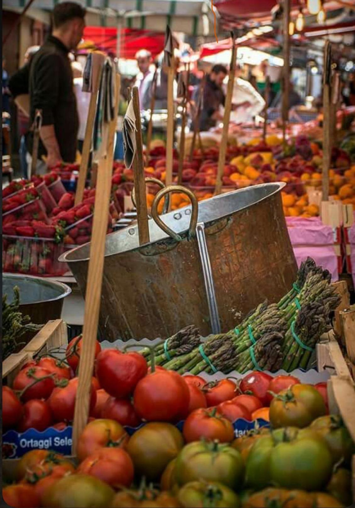 Donna Isabella A Ballaro Palerme Extérieur photo